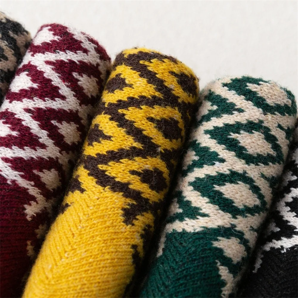 5 Pairs New Fashion Colorful Thickened Warm Women's Wool Socks Ethnic Style Diamond Bright Casual Women Socks
