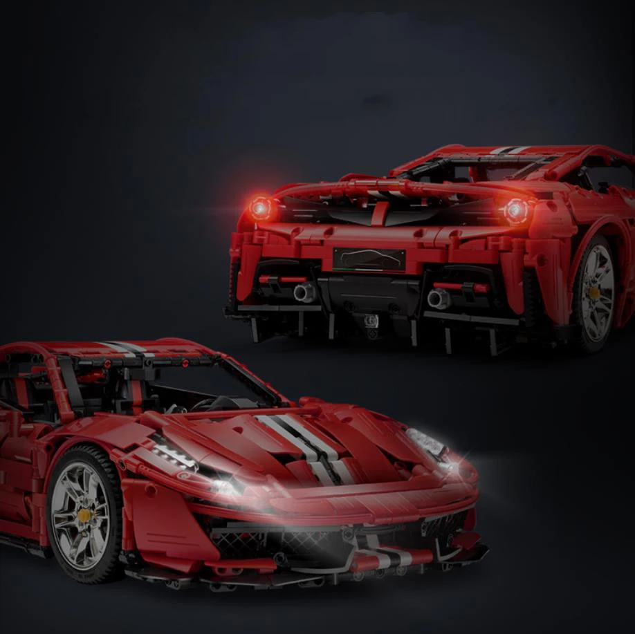 Фото Радиоуправляемая модель суперкара Ferrari 488 Pista Spider, масштаб 1:8, 2,4 ГГц, техническая, из строительных блоков MOC, RC-игрушка №2