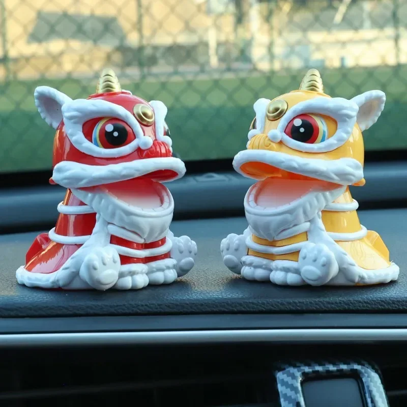 Китайская танец Лев Стайлинг Автомобильные украшения на солнечной энергии