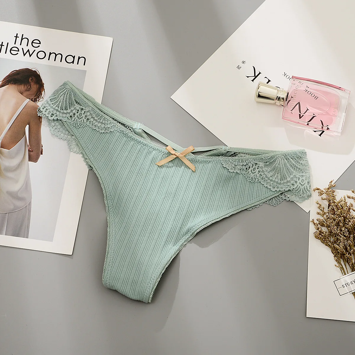 

Sexy Women's Lace Thong Cotton Fun Jacket Empty Temptation Underwear Female Clothing Fashion 2022 Cunt Panties Sports Bra Whore