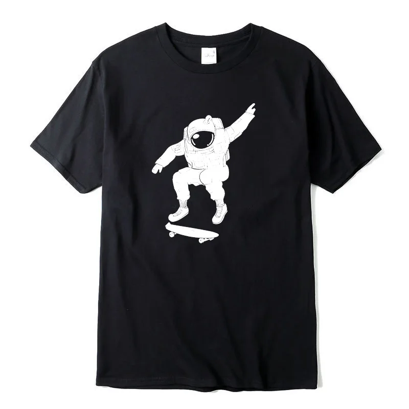 

2022 Men's T-shirt Astronaut Play the Skateboard Print O-neck Short Sleeve Designs Men T-shirt Casual Cartoon Funny Tees Tops