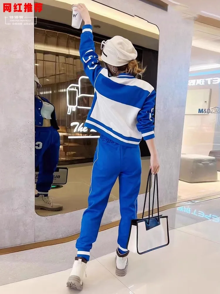 Черно-белые комплекты из двух предметов с уникальной окантовкой и геометрией