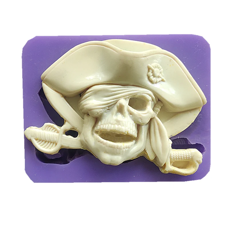 

Captain Skull Shaped Silicone Molds Halloween DIY Handmade Fondant Cake Mold Sugar Craft Chocolate Moulds Tools Cake Decor18172
