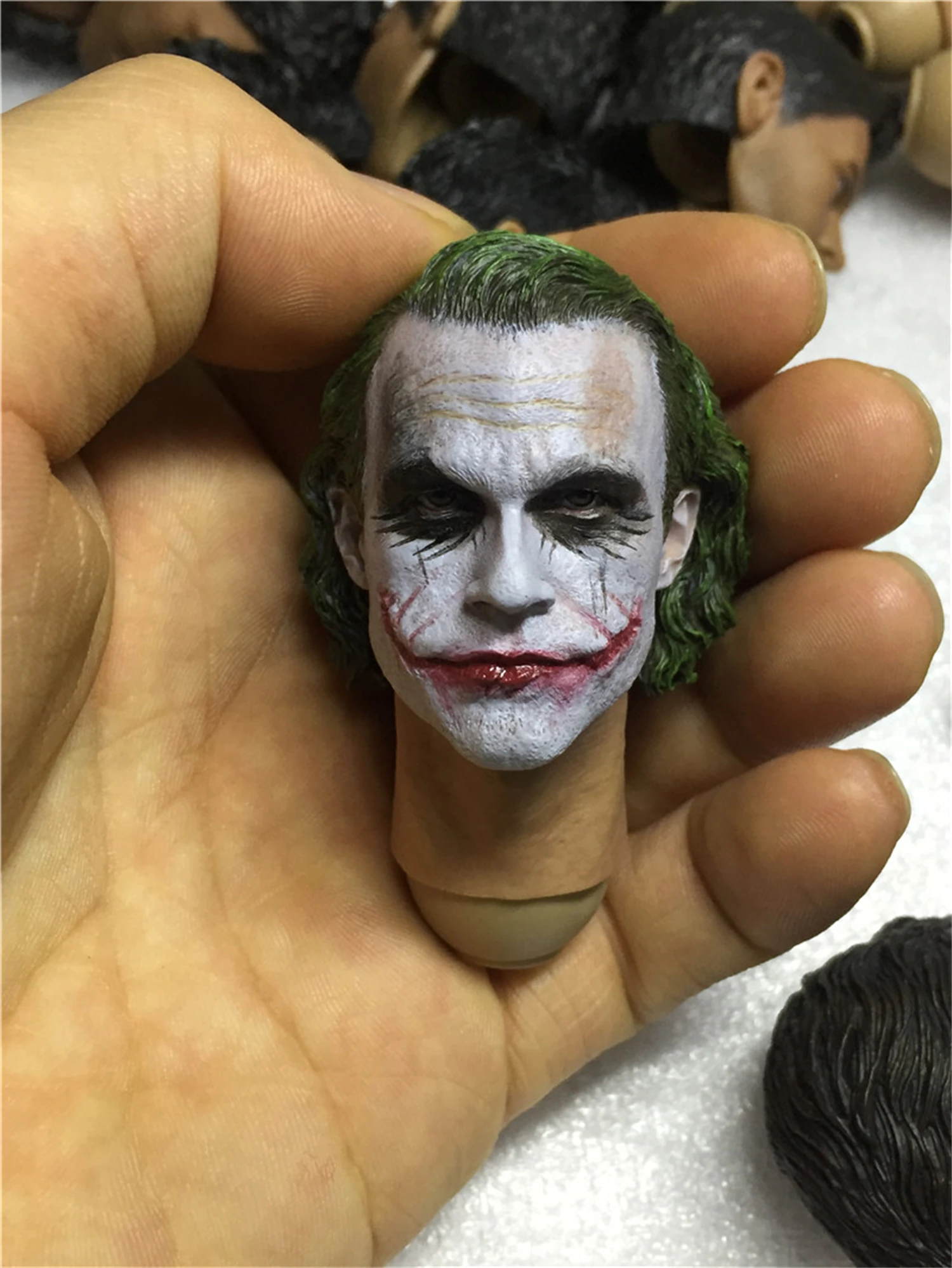 Фото Модель лепки голова клоуна Heath Ledger 1/6 MJ12 подходит для тела экшн-фигурки 12 дюймов №2