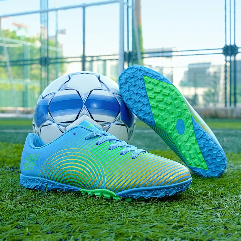 

Big Size 33-45 Hot Sale Outdoor Football Sports Shoes Unisex Non-slip Men Futsal Shoes Cheap Children Soccer Training Sneakers