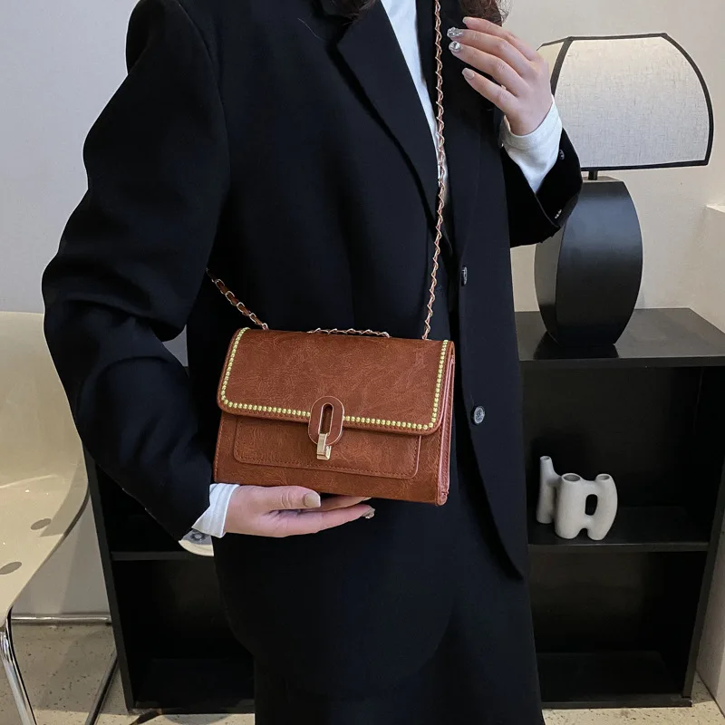 Vintage Pu Leather Women Shoulder Bag Casual Chain Strap Underarm Bag Fashion Lock Crossbody Bags Flap Ladies Handbag and Purse