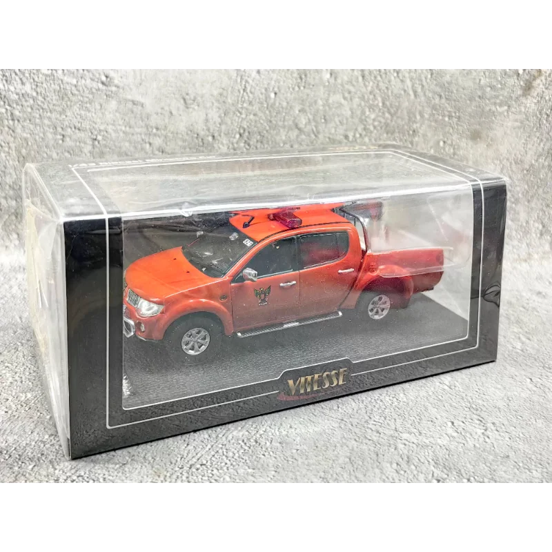 Фото Масштабная модель 1/43 Sunstar Vicz Mitsubishi L200: пикап пожарной службы Макао, полицейский автомобиль, командный автомобиль, литая модель из сплава №5