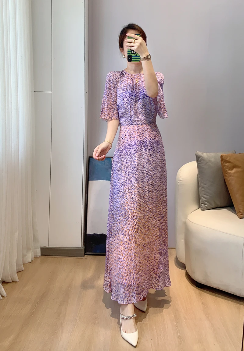 Платье-миди с коротким рукавом принтом и