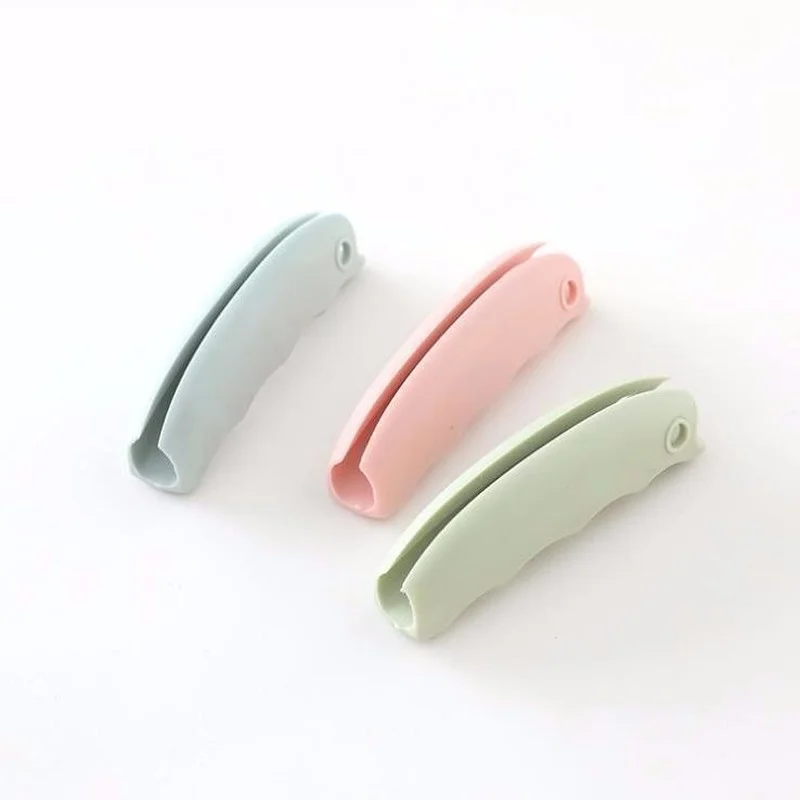 

2pcs comfortable carry plastic bag handle portable convenient bag anti-strain hand labor-saving portable