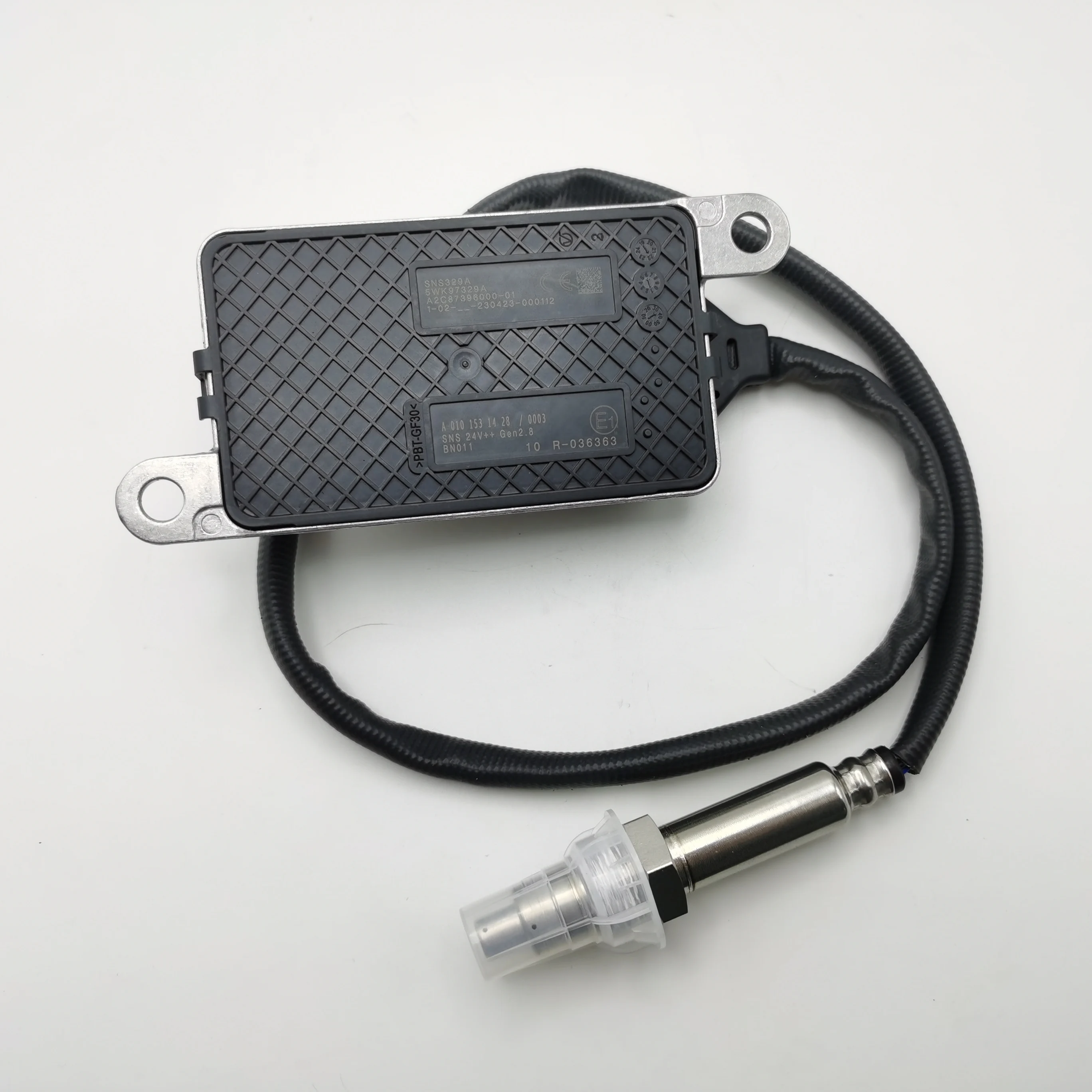 Датчик NOX 24 В высшего качества A 0101531428 /0003 5WK9 7329A оксида азота для деталей