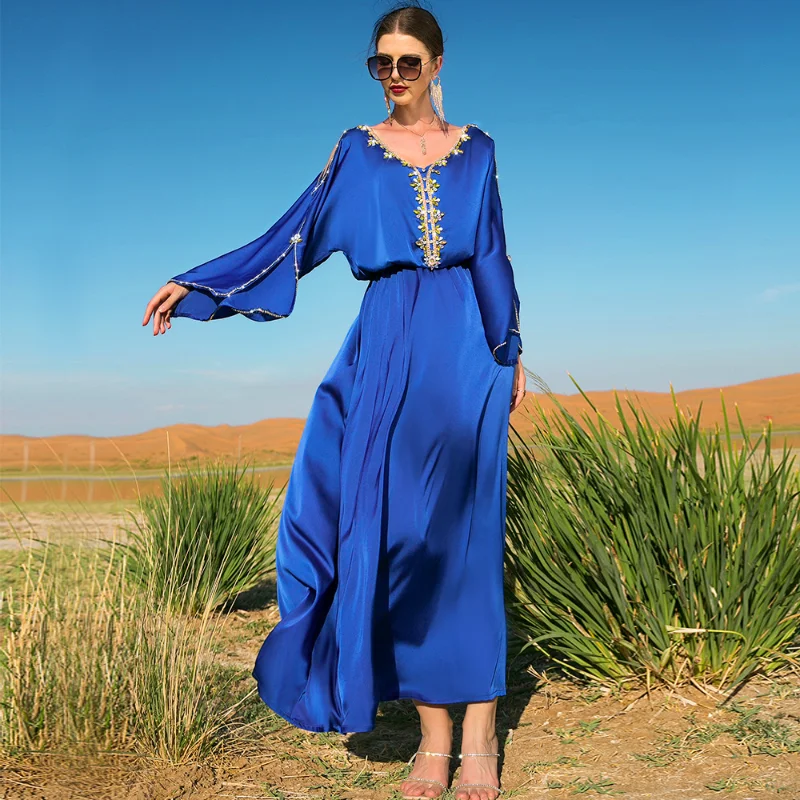 

Moroccan Kaftan Luruxy Colored Rhinestones V Neck Off Shoulder Summer Long Dress Dubai Robe 2022 Gorgeous Vacation Gulf Abayas