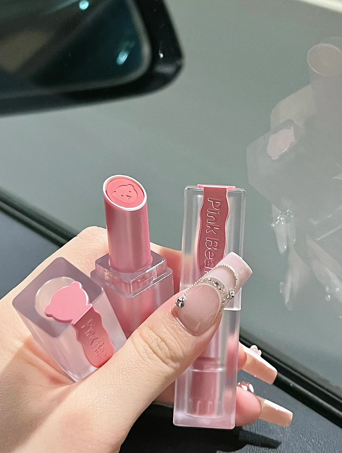 Розовая помада с изображением медведя стойкая антипригарная матовая