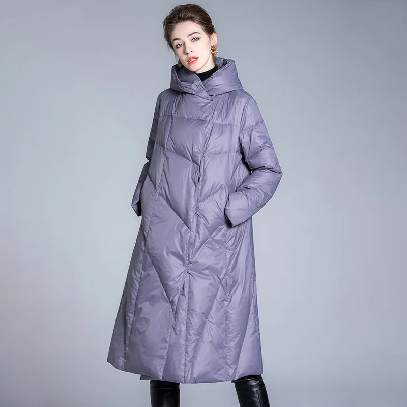 New Women's Fashion for Autumn/Winter 2022 Is Slim and Warm, Hooded and Easy To Match The Trend of Long Down Jacket