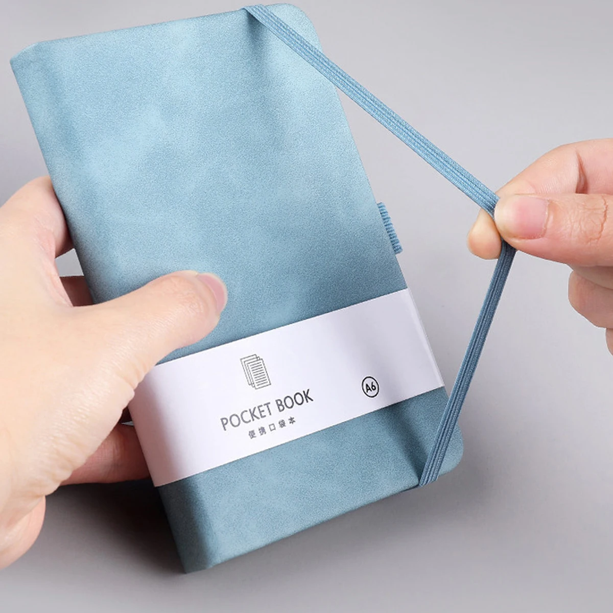 Карманный мини-блокнот A7 в линейку с держателем для ручек 100 листов/200 страниц