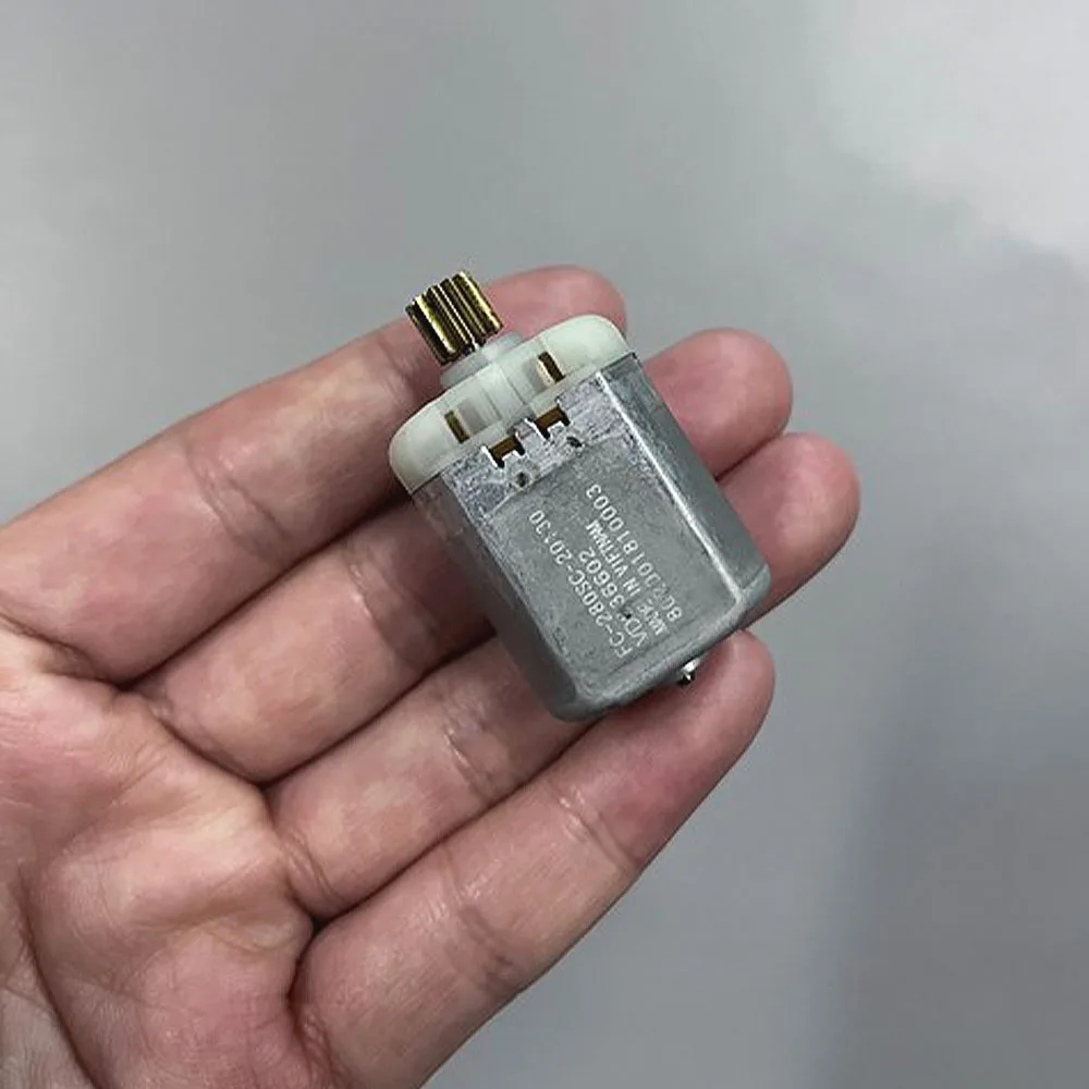 

For BMW 118d xDrive 125 i Active Flex i3 2014-2017 Volvo S40 2005-2011 Trunk Lock Actuator Latch Release Door Motor