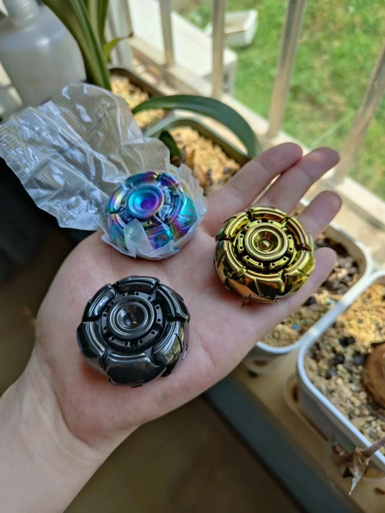 

В наличии Оригинальные игрушки-антистресс gomore Pillbug