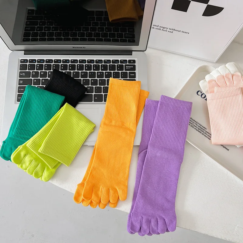 Color five-finger cotton sweat-absorbing breathable sports socks Japanese candy color split-toe women's socks
