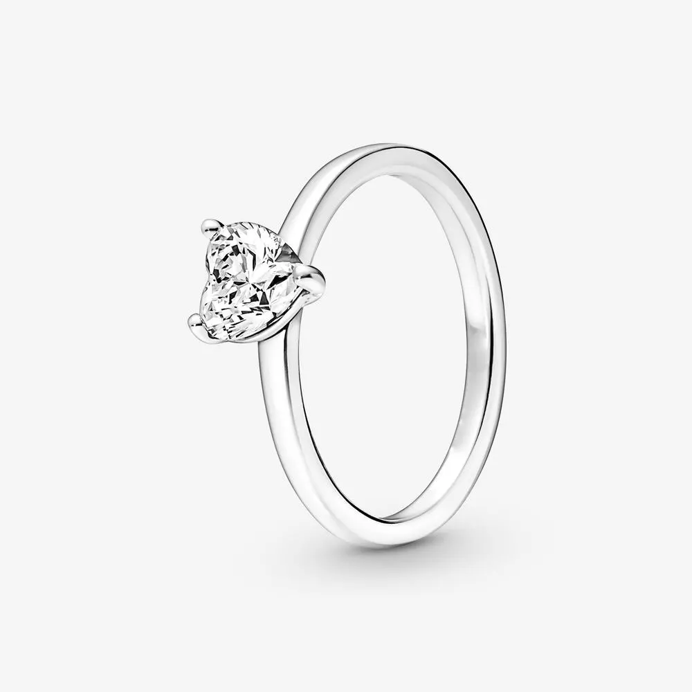 

Женское кольцо в виде сердца из серебра 925 пробы