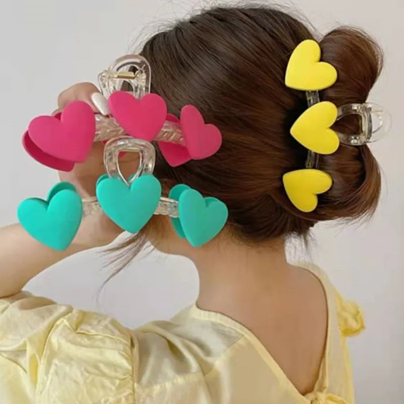 

Новые корейские акриловые заколки в форме сердца, заколки-крабы для волос с жемчугом для женщин и девушек, банная заколка, модные аксессуары для волос