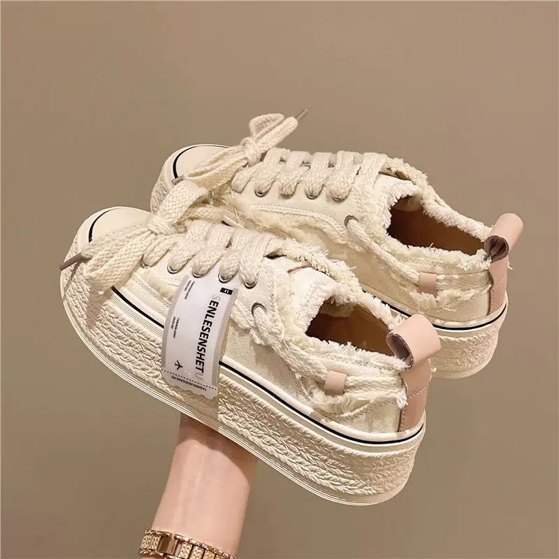 Fashion Women Classic Canvas Shoes Girls Lace Up Skatebarding Shoes Platform Ladies Causal Sneaker Students Jeans Flats Shoes