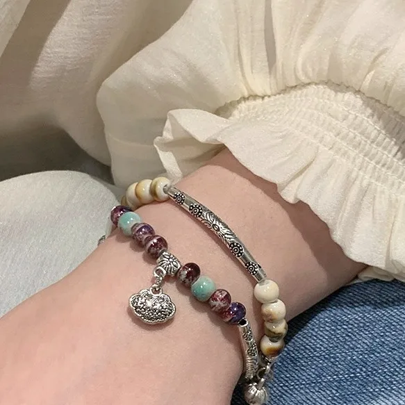 Женский винтажный браслет с янтарным камнем