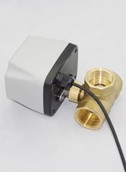 DN15 DN20 DN25 DN32 3-ходовой латунный водонепроницаемый шаровой кран с электроприводом