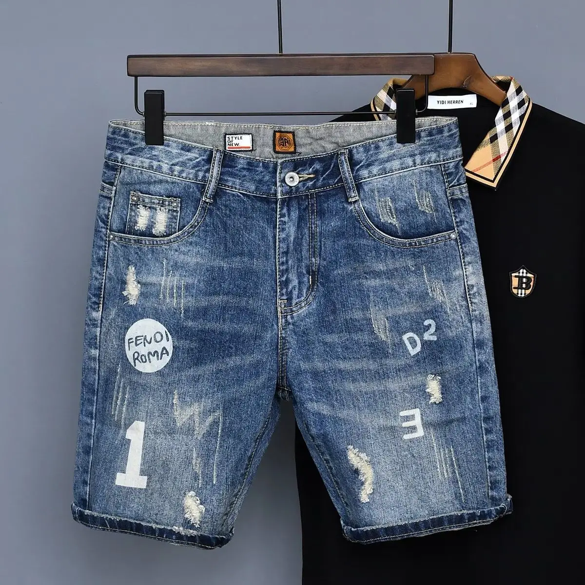 

2023 Summer Denim Shorts Men's High Street New Scraped Hole Print Korean Fashion Fit Quintuple Pants Men