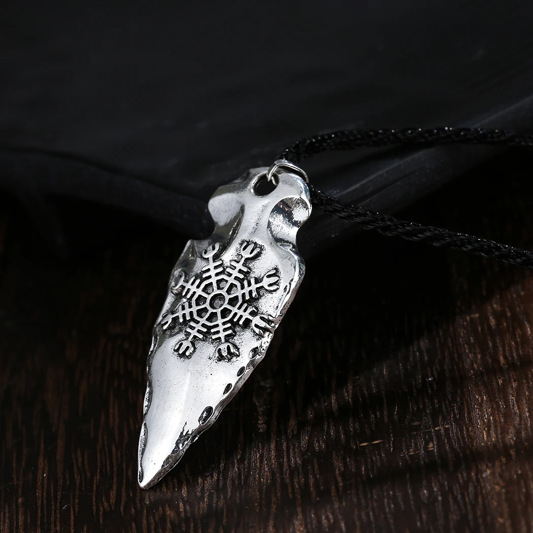 

Ожерелье с подвеской в виде головы стрелы для мужчин и женщин