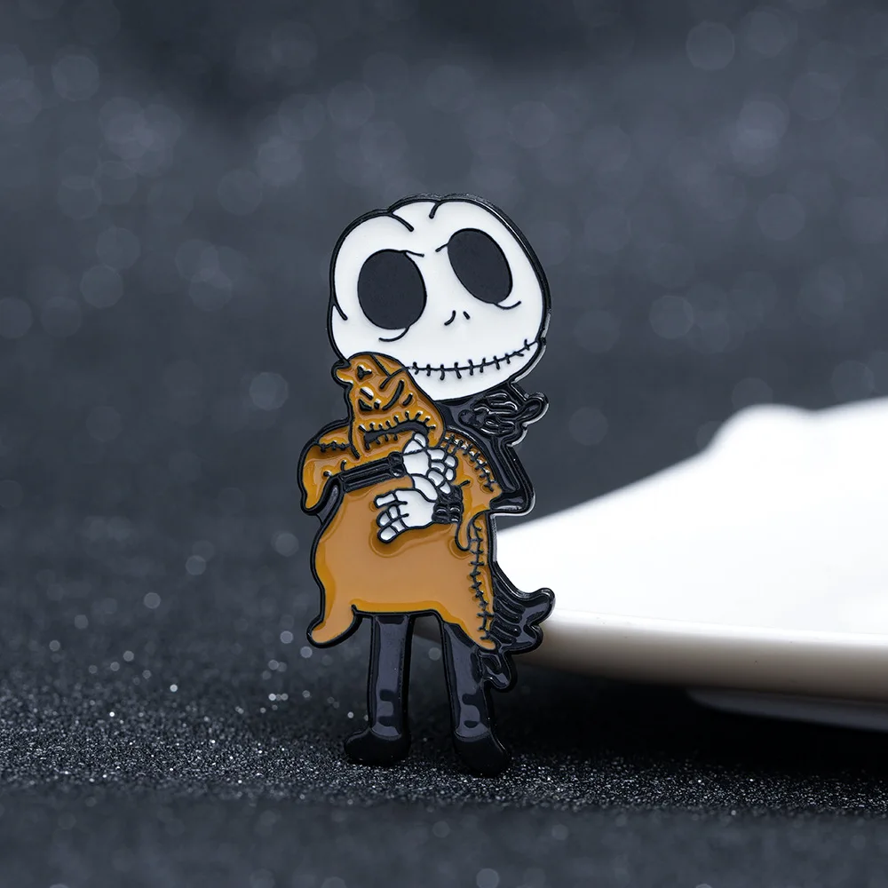 

European and American Christmas Eve Horror Skeleton Bracelet Halloween Ghost Cartoon Pin Accessories enamel pin