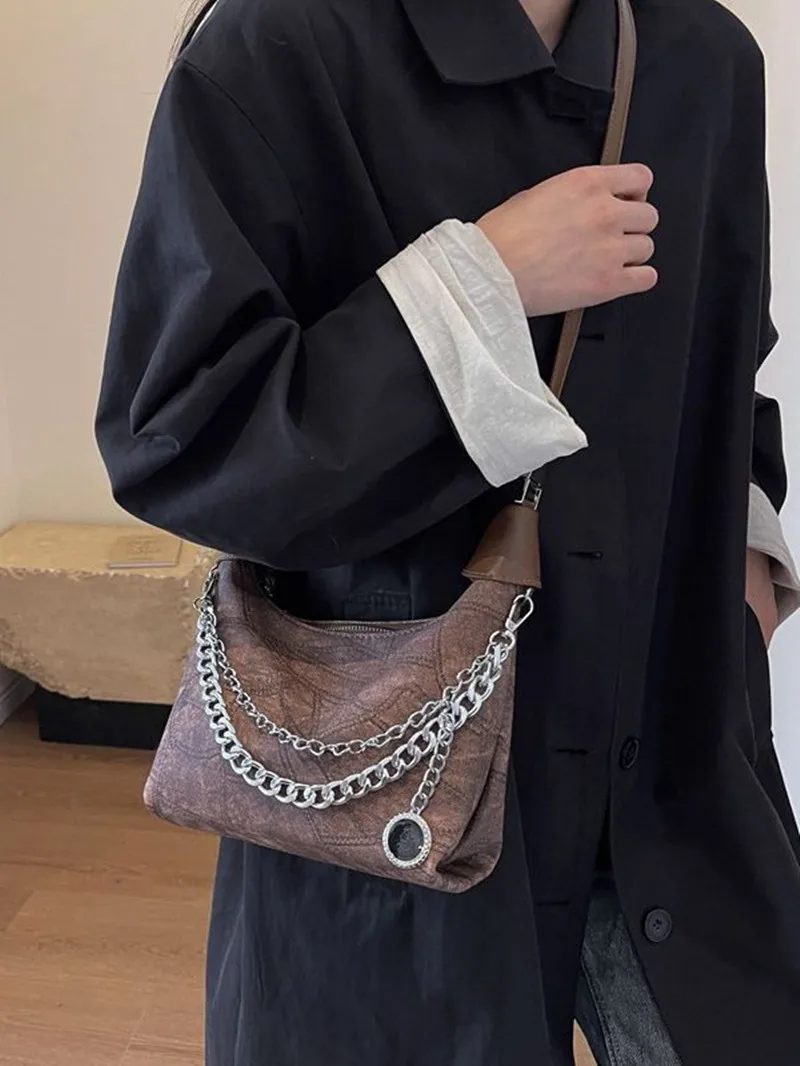 

Сумки через плечо для женщин на осень и зиму, нишевая дизайнерская сумка на плечо, новинка 2023, мини-сумки-мешки на цепочке для дам, сумки для покупок