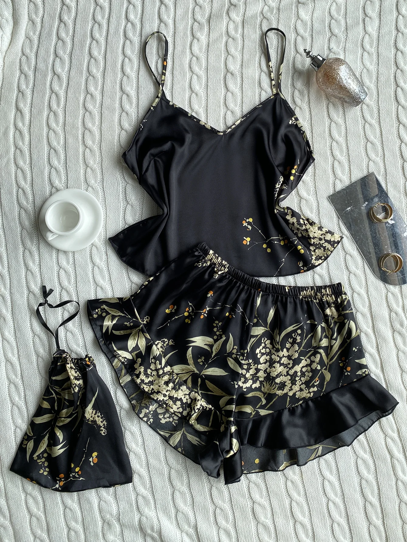 Women's Sleepwear Sexy Lace Satin Floral Pajama Sets Nightwear Sleeveless Tops+Shorts 2 Pcs Sets Pyjama Sets For Women Pijama