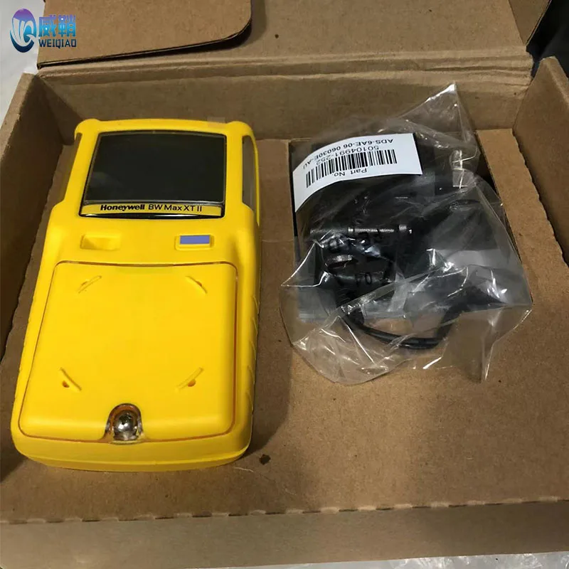 Портативный детектор газа 4 в 1 Honeywell BW MAX XTII