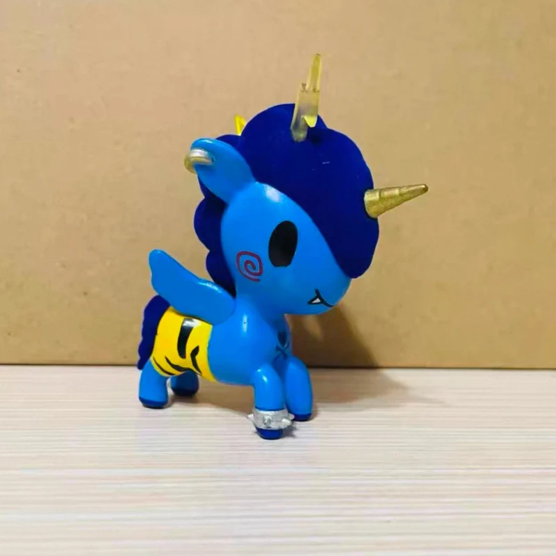 Фото Оригинальная коллекционная игрушка Tokidoki Unicorno Series 7 Botanical Unicorno Series Picnic Party Unicorno (снята с производства) для декора дома №5