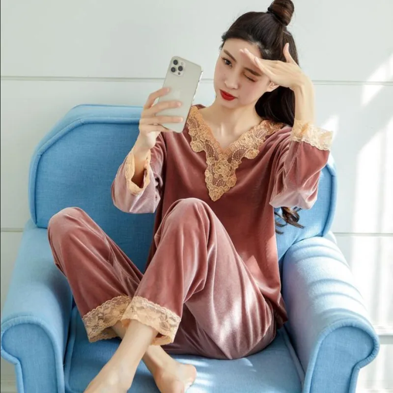 Pajamas Women's Winter New Fashion Golden Velvet Pyjamas Homewear Set Korean Loose Sexy V-Neck Sleepwear Nightwear Two Piece Set