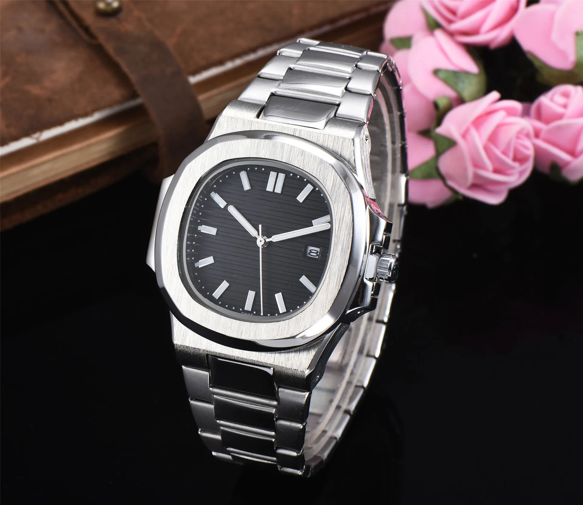 

women Mens automatic quartz watches classic style 40mm full stainless steel strap wristwatches sapphire