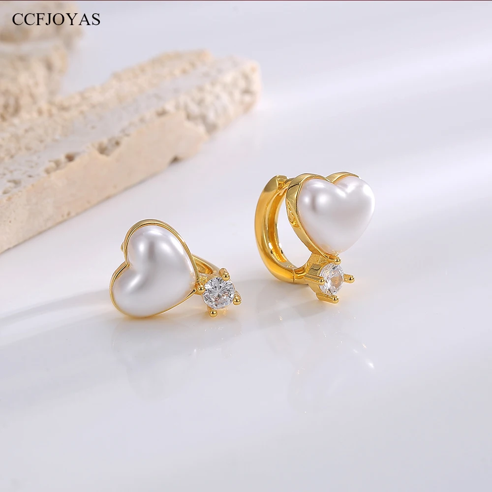 

CCFJOYAS Heart Shaped Ear Buckle for Women Fashion Elegant love Hoop Earrings Temperament high-end Jewelry