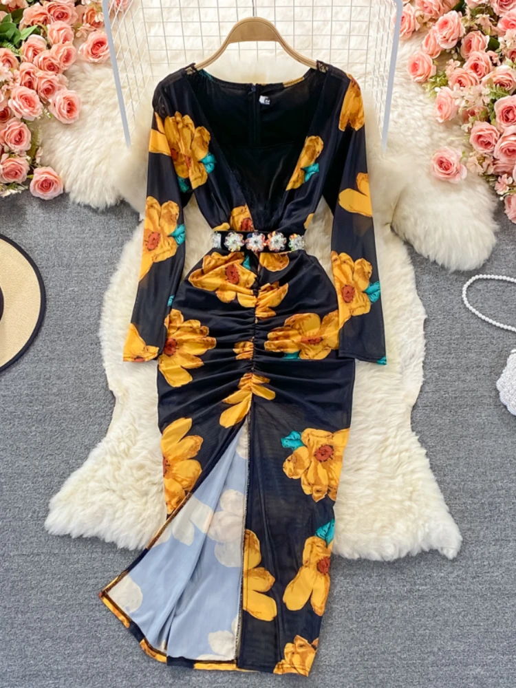 

Spring 2021 New Sexy V-neck Printed Elastic Slim Fit Hip Wrap Dress Split Dress