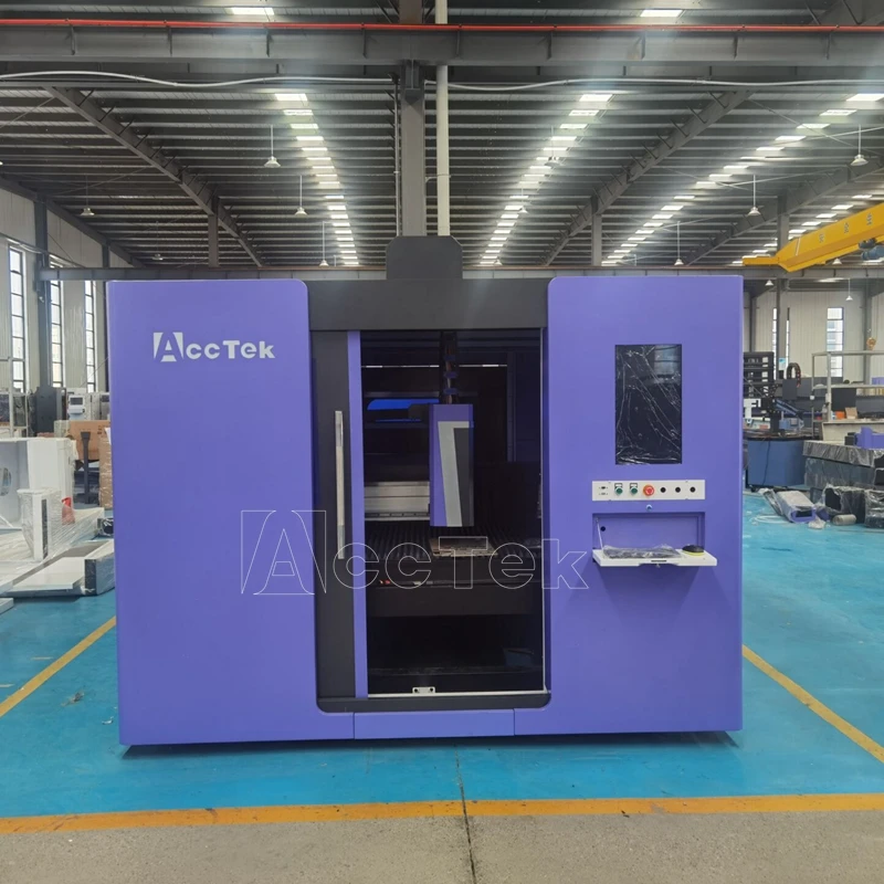 

2KW Full Cover 1530 Fiber Laser Cutting Machine Cutting Aluminum Brass Steel Sheet