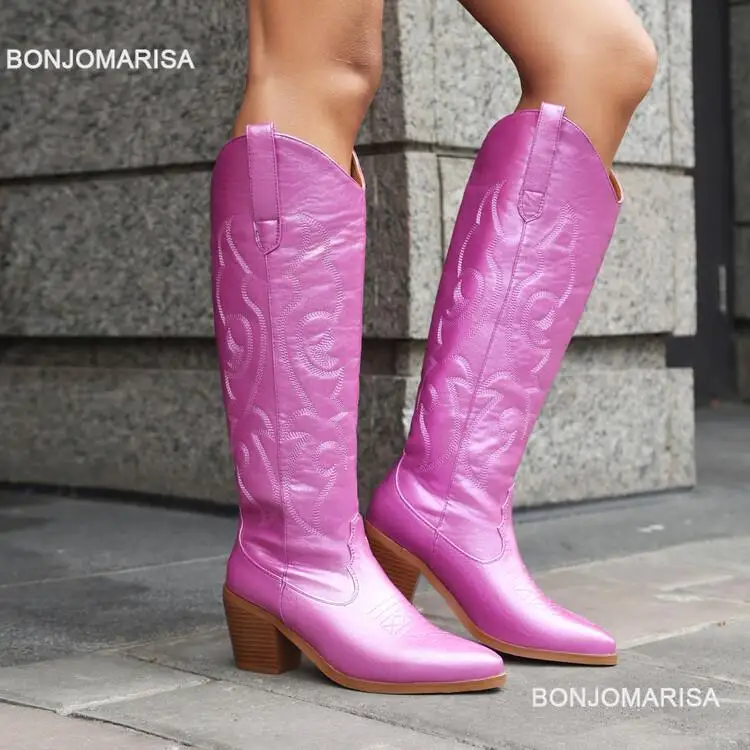 

Женские ковбойские сапоги BONJOMARISA, ярко-розовые модные сапоги до колена с вышивкой, с металлическим блеском, зимняя обувь с острым носком