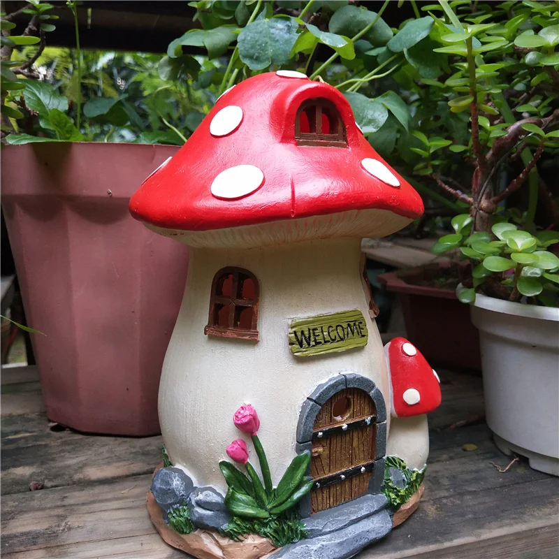 

Hot selling mushroom house solar lamp resin crafts gardening garden decoration gifts