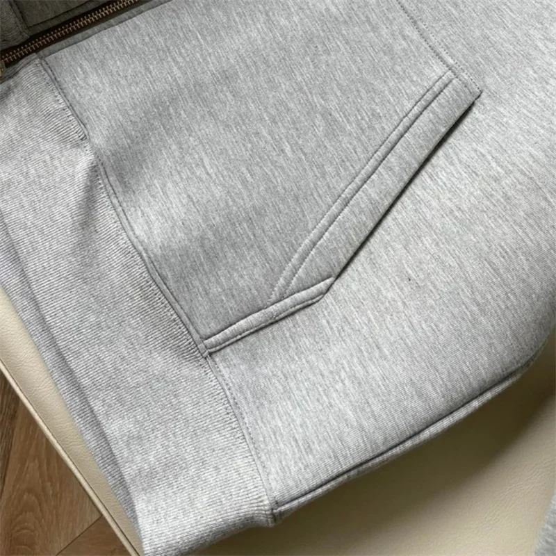 Женский спортивный костюм со светодиодами