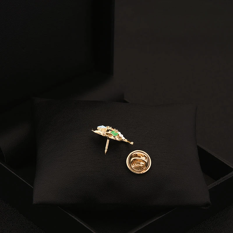 Flowers and Baby Elephants Niche Delicate Brooch Japanese Girls Cute Animal Small Collar Pins Women's Suit Accessories Jewelry