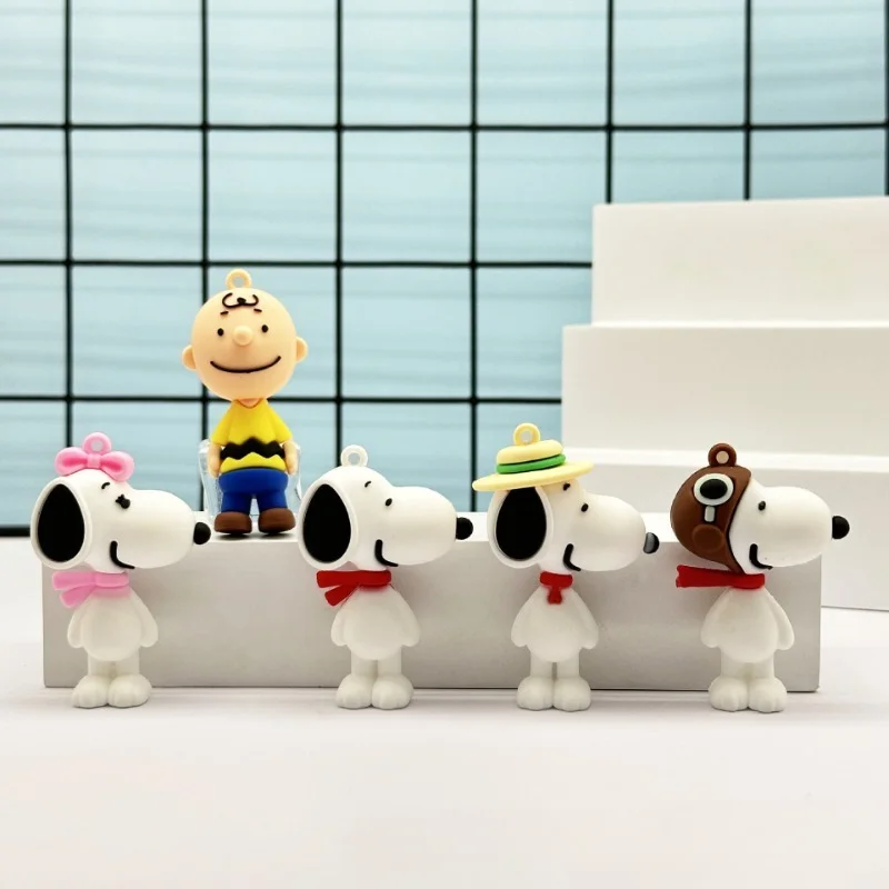 Снупи с аниме принтом