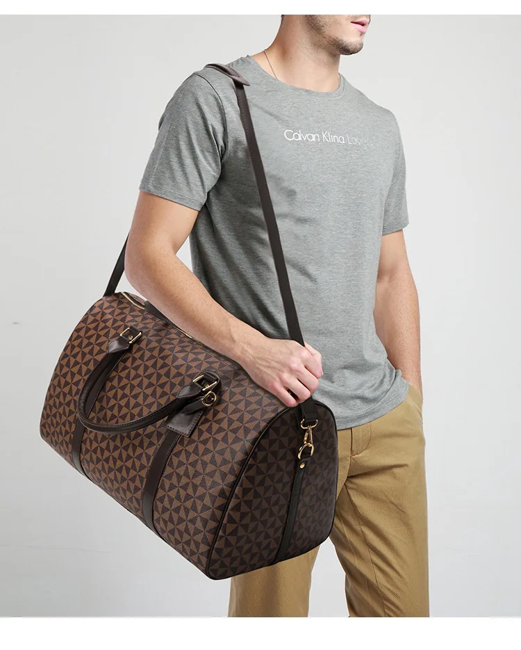 Рисунок 4 - Деловая спортивная сумка