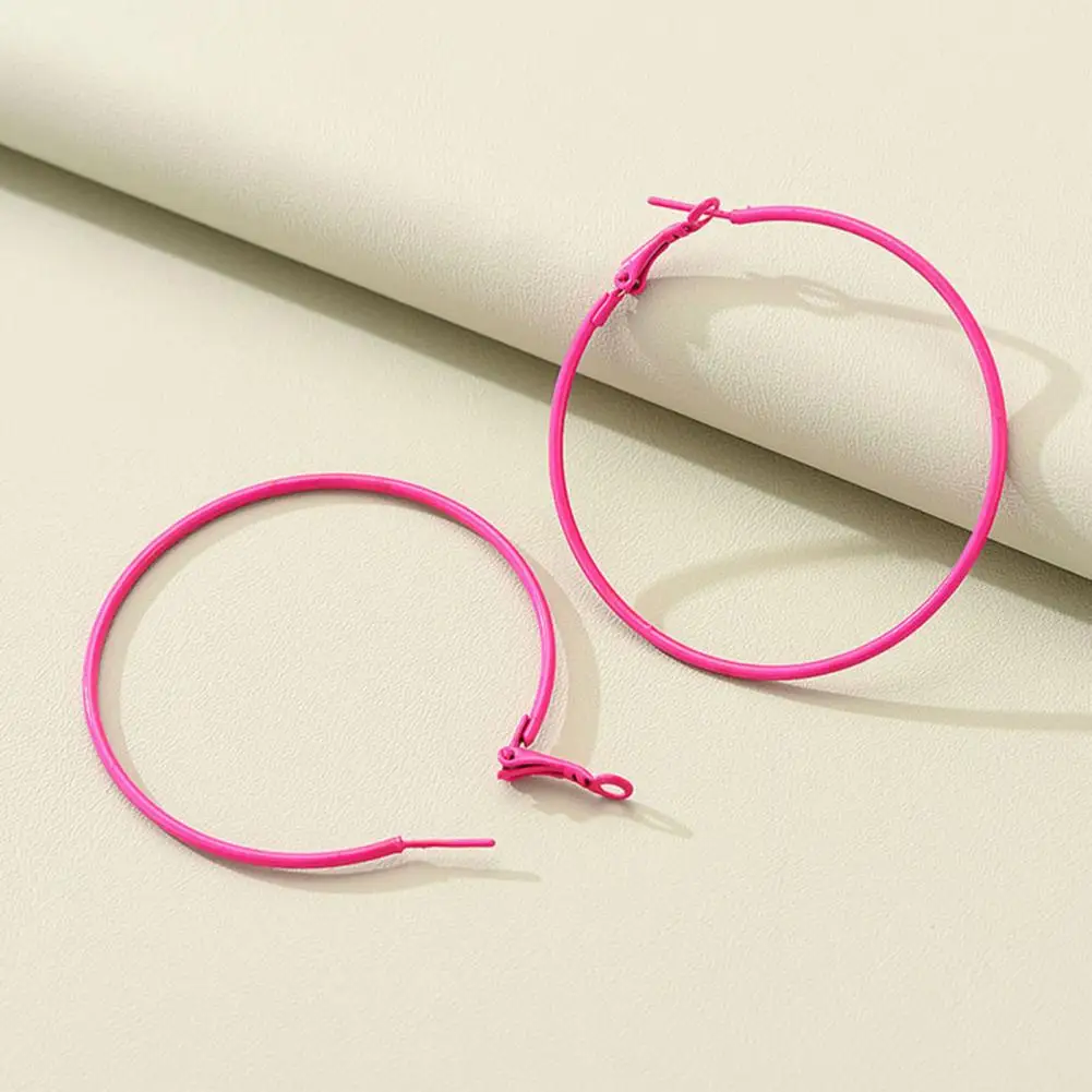 

Popular Hoop Earrings Exaggerated Simple Lady Fashion Hoop Earrings Ear Cuff Jewelry Female Earrings Women Earrings 1 Pair
