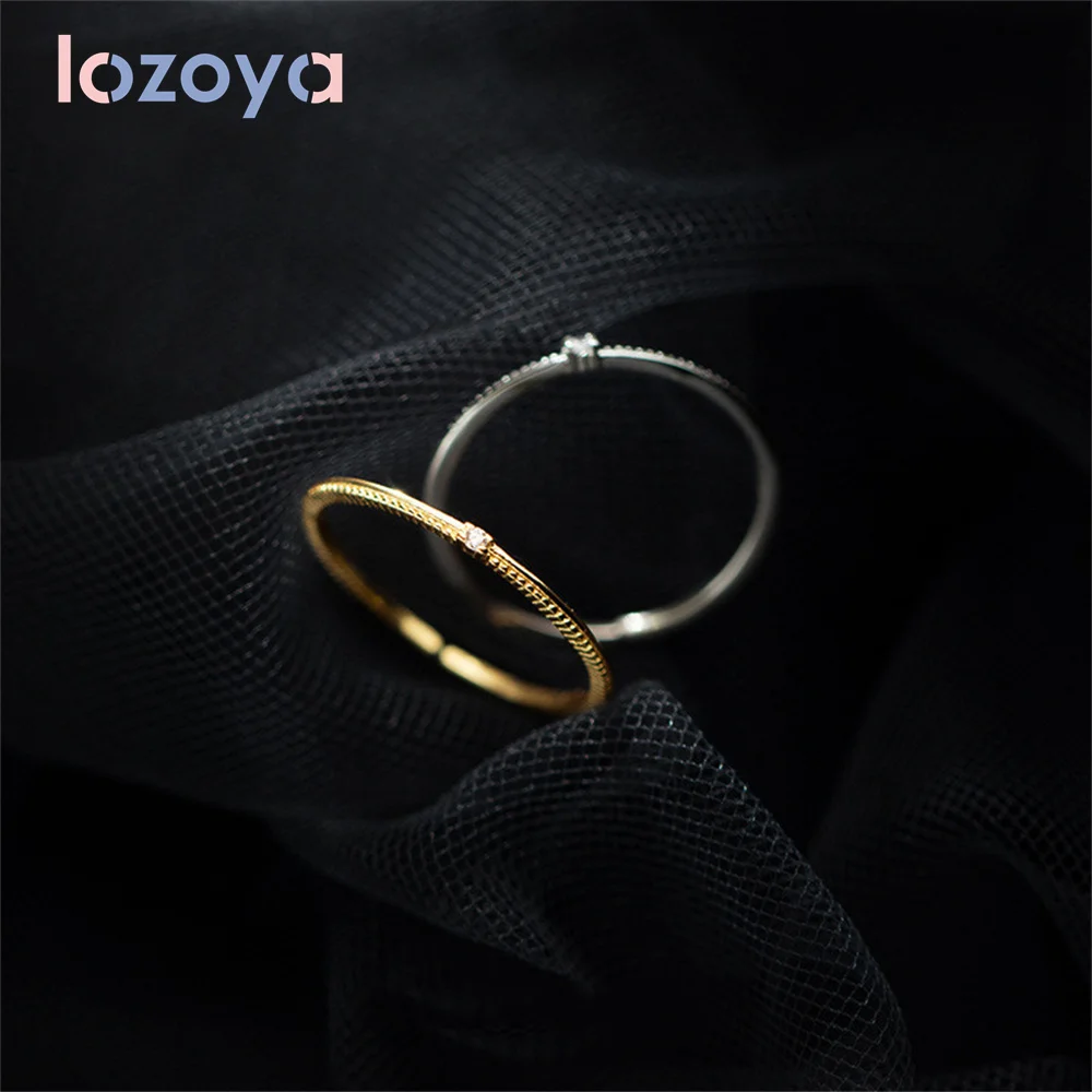 

Женское кольцо из серебра 925 пробы, с фианитом