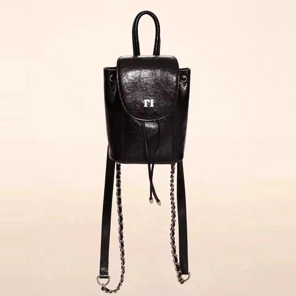 Metallic Silver Backpack Women Chains Shoulder Bag Mini Designer Backpack Fashion Drawstring Bags for Women 2023 Ladies Book Bag