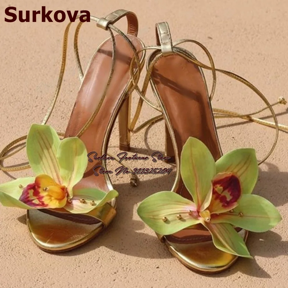 Женские босоножки на шнуровке Surkova розовые Зеленые с цветами лилии элегантные