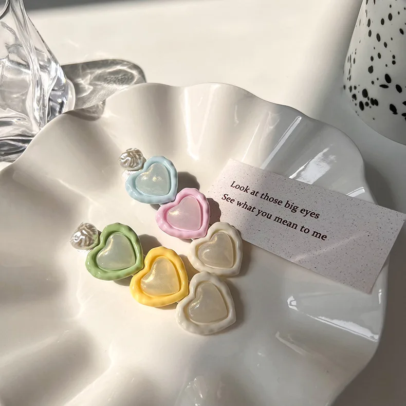 

2022 Korean Summer New Trendy Candy Color Acrylic Heart Hairpins Hair Clips For Women Fashion Hair Accessories Hairgrips