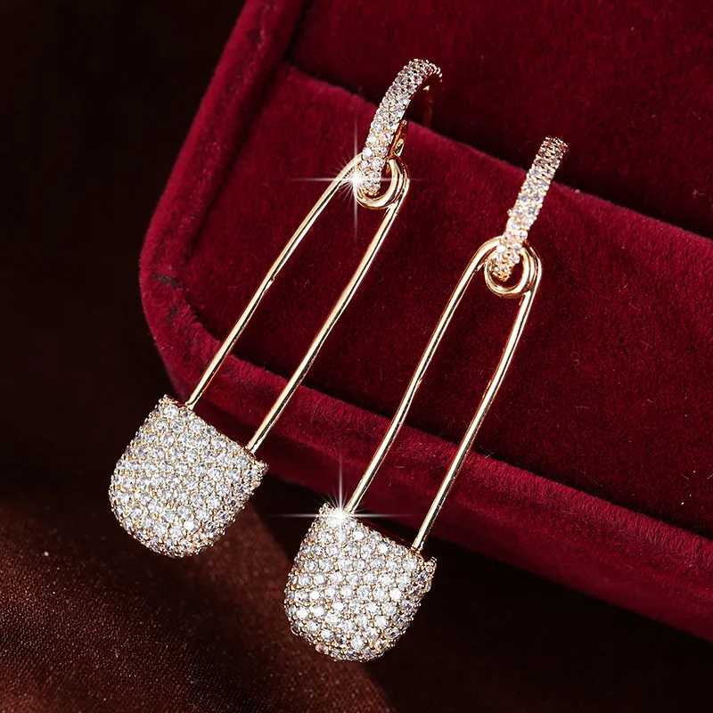 Женские серьги в европейском и американском стиле Яркие длинные с цирконом